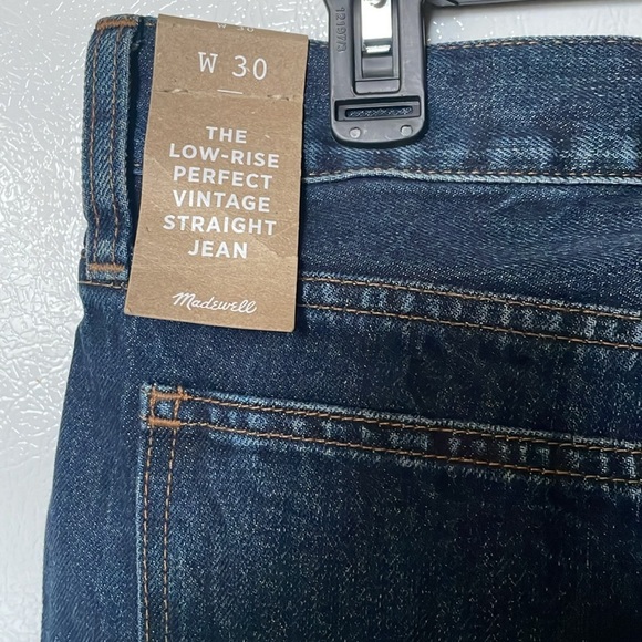 NWT Madewell Jeans Women’s Size 30 Low Rise Dark Wash Perfect Vintage Straight - Picture 3 of 9
